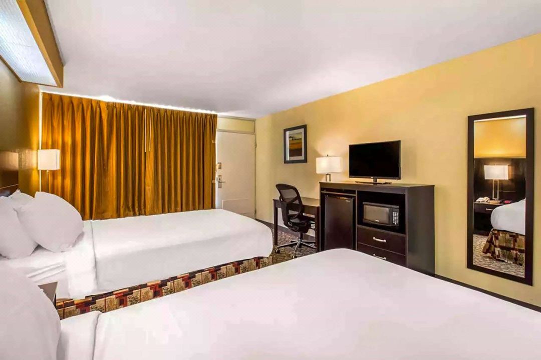 Ramada by Wyndham Santee I-95