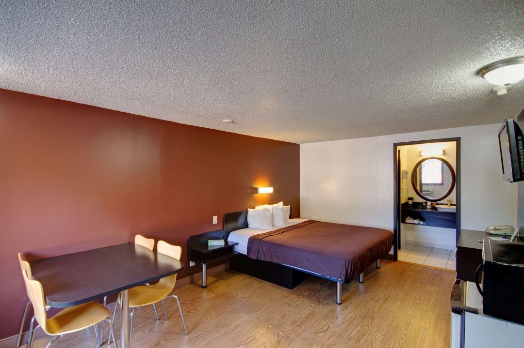 Americas Best Value Inn-Heath/Newark