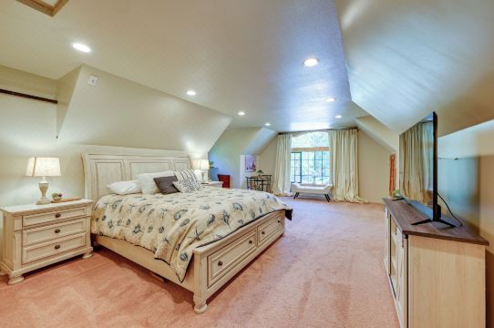 'Lakeside Bear Lodge' Studio: 9 Mi to Bass Lake!