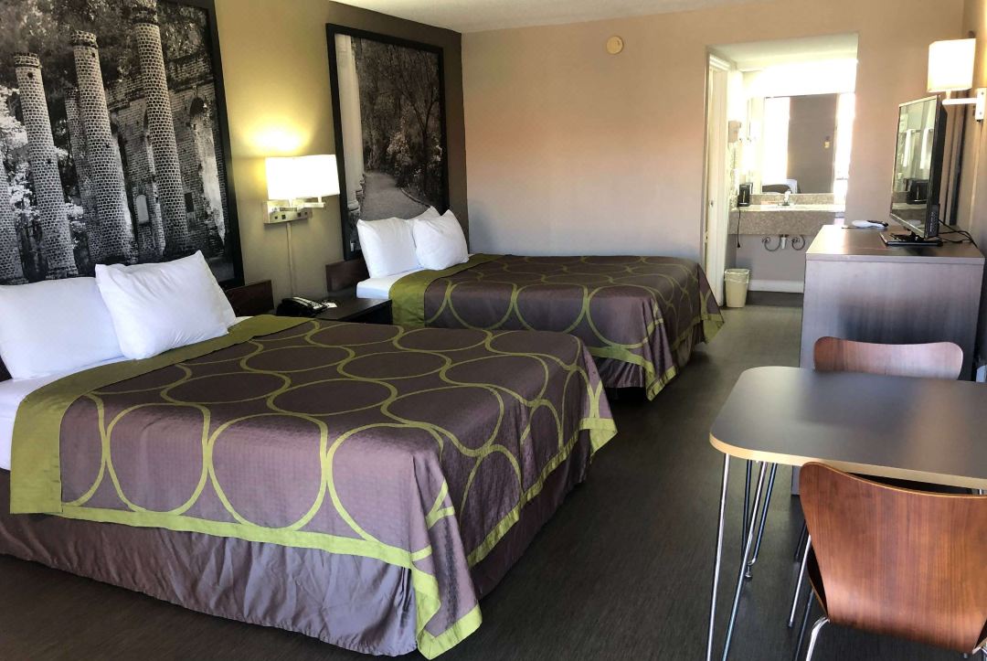 Super 8 by Wyndham Orangeburg