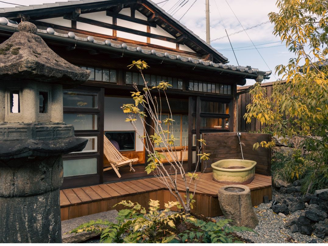Kominkayado Loof Tsutanoie