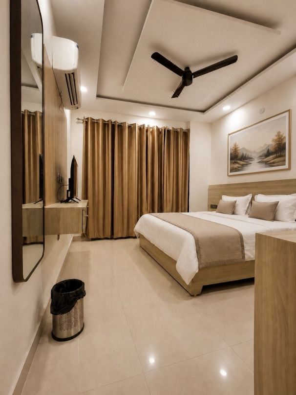 Hotel Woodmark - Sector 70, Noida