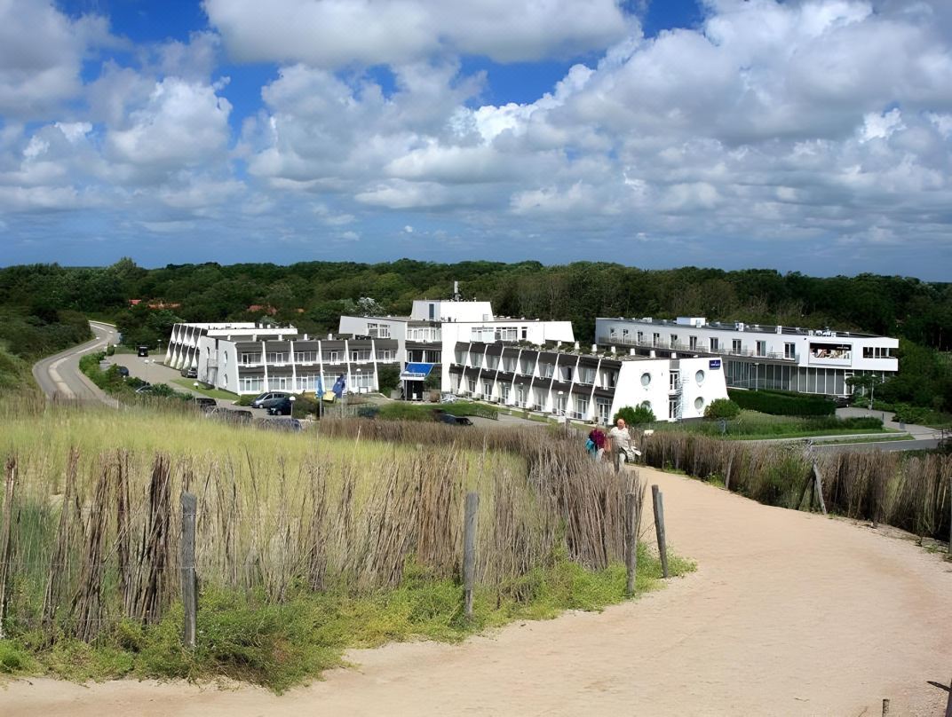 Strandhotel Westduin