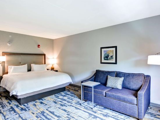 Hampton Inn by Hilton Atlanta Kennesaw - Tap to explore photos