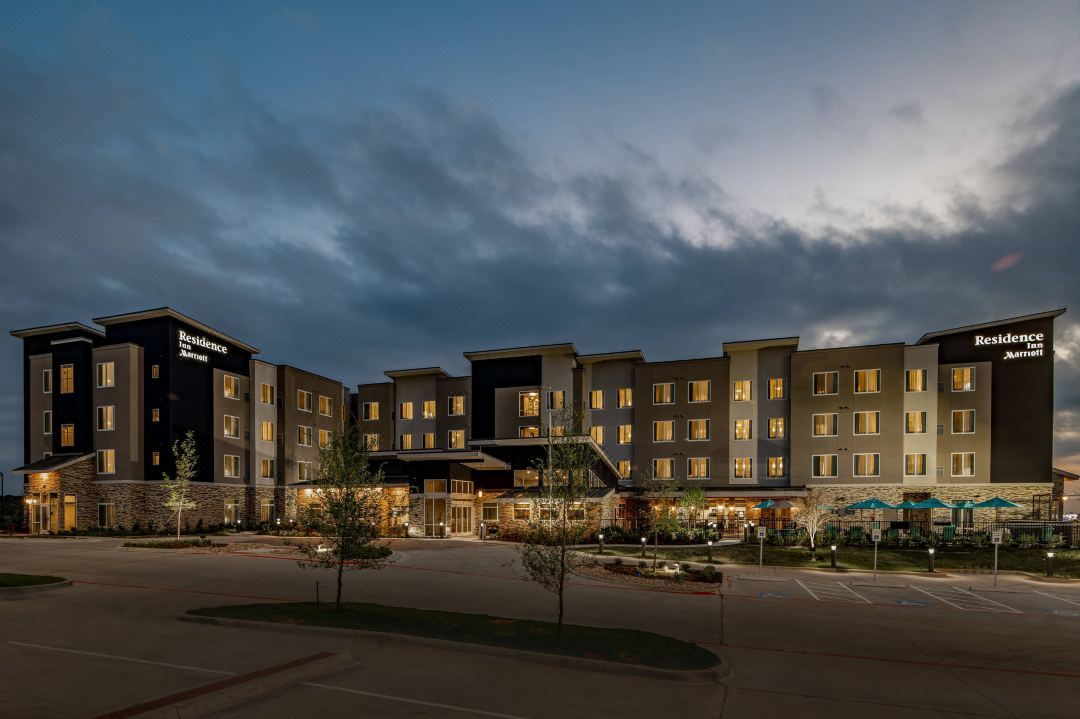 Residence Inn Dallas at the Canyon