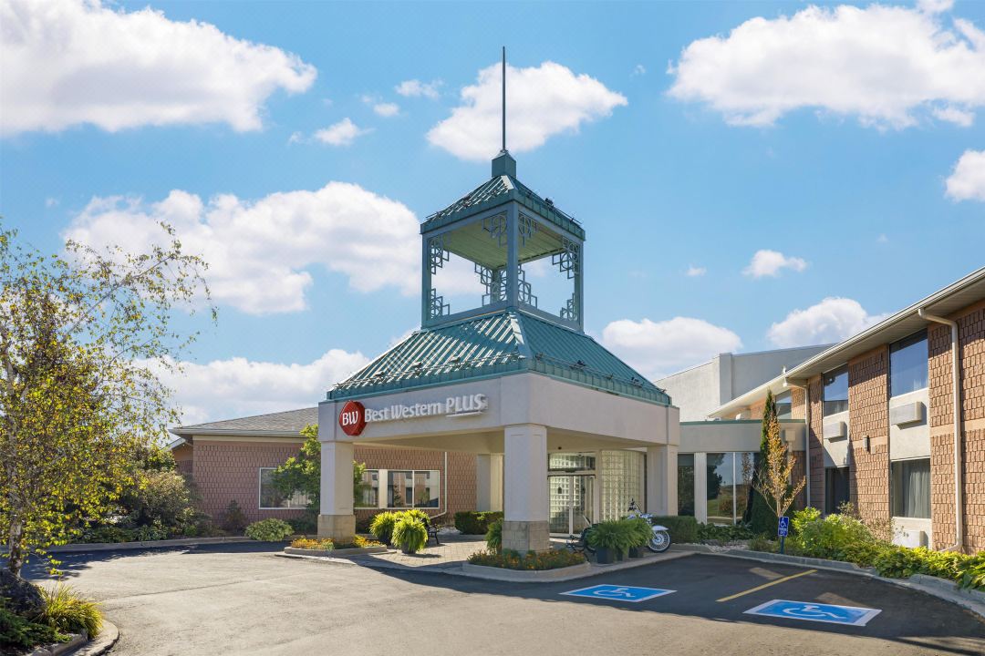 Best Western Plus Stoneridge Inn  Conference Centre