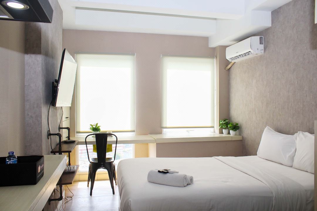 New and Cozy Studio at Patraland Urbano Apartment