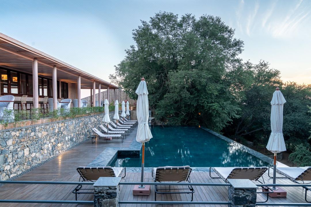 Mr & MRS Smith Raas Chhatrasagar
