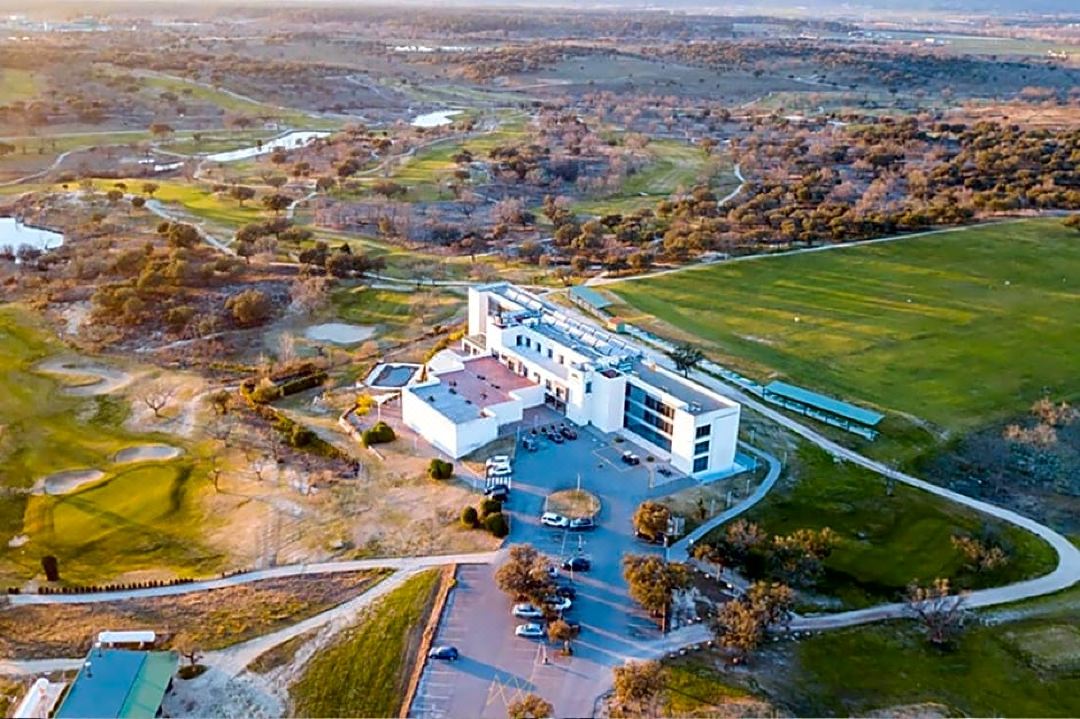 Hospedium Hotel Valles de Gredos Golf