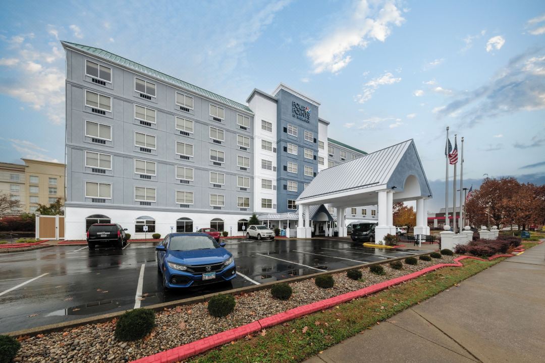 Four Points by Sheraton Louisville Airport