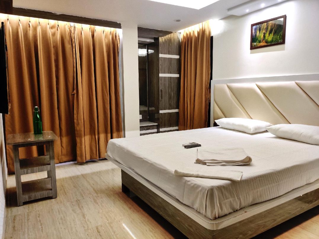 Royal Galaxy - An Experience of Wellness
