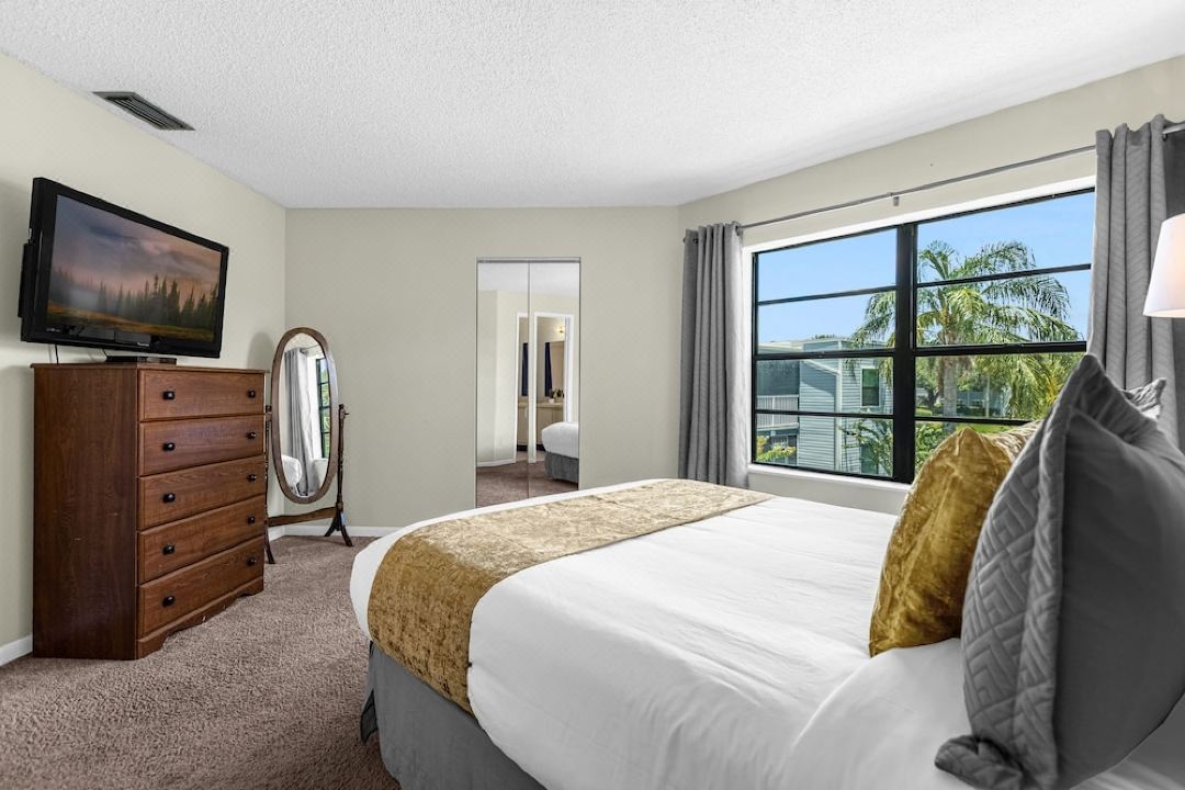 Upstay - Family Condo at Ventura Golf Country Club