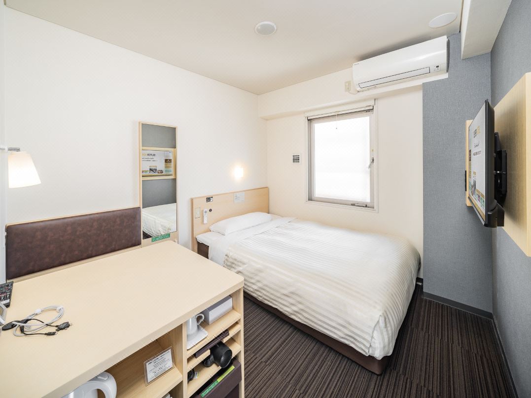 Super Hotel Subway Tanimachi 4-Chome Exit 6