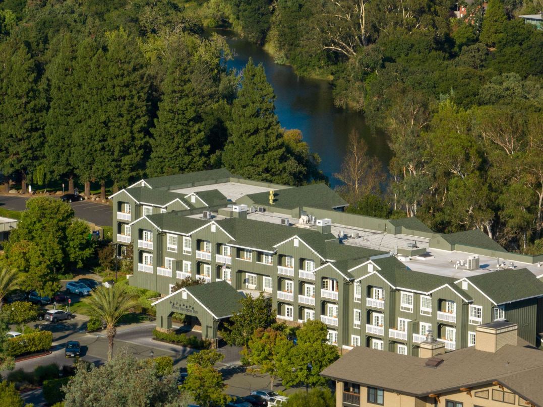 River Terrace Inn
