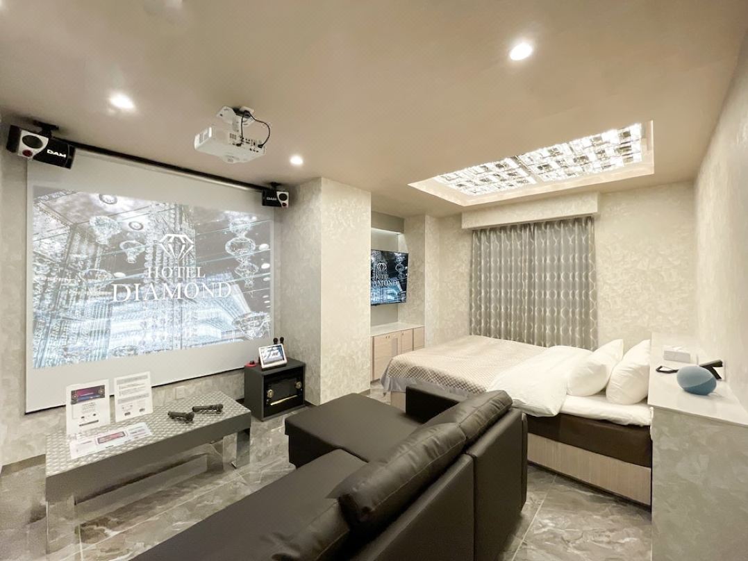 HOTEL　DIAMOND