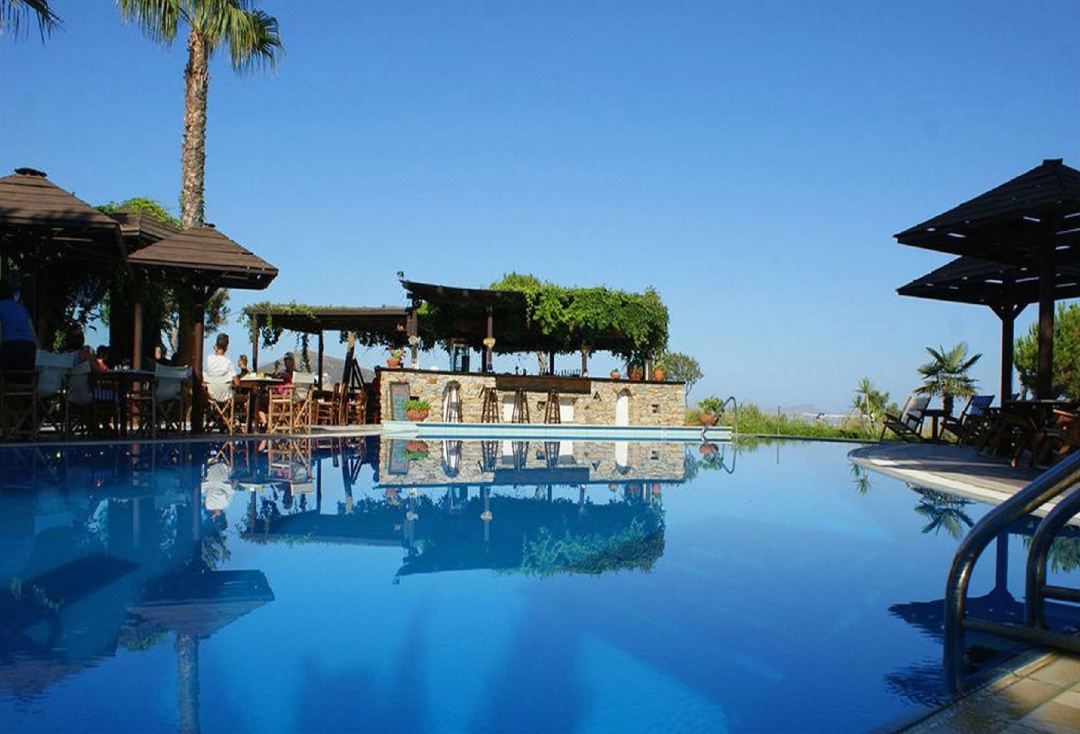 Alkyoni Beach Hotel