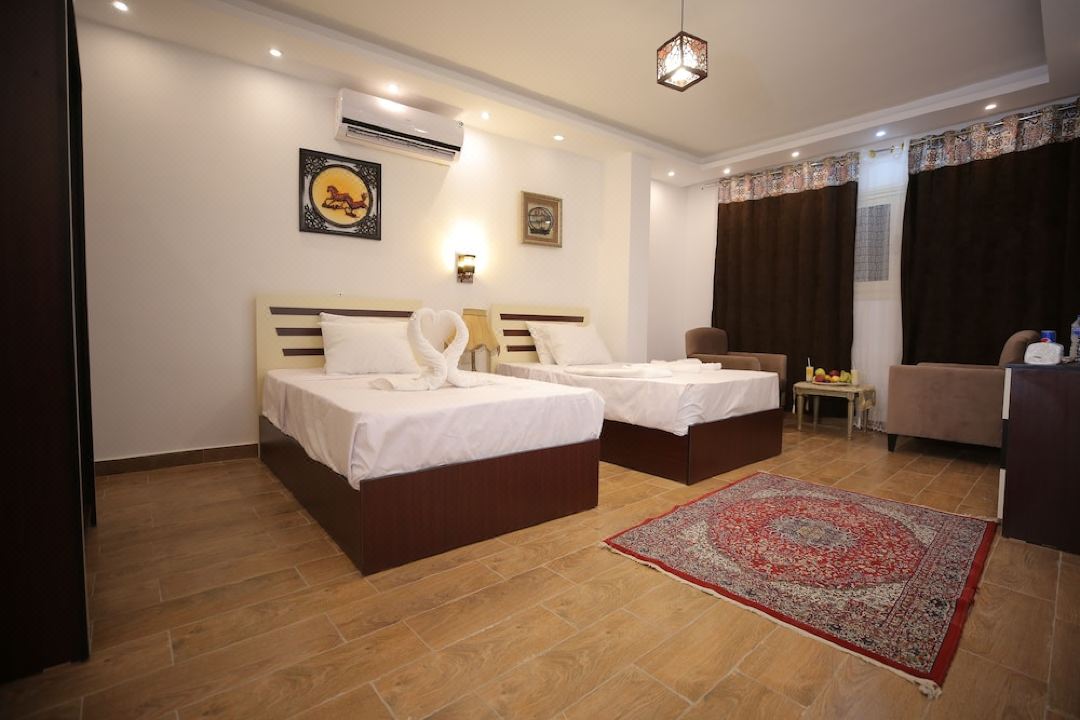 Zeina Pyramids Inn