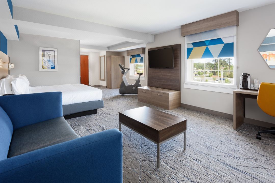 Holiday Inn Express & Suites Williamsburg