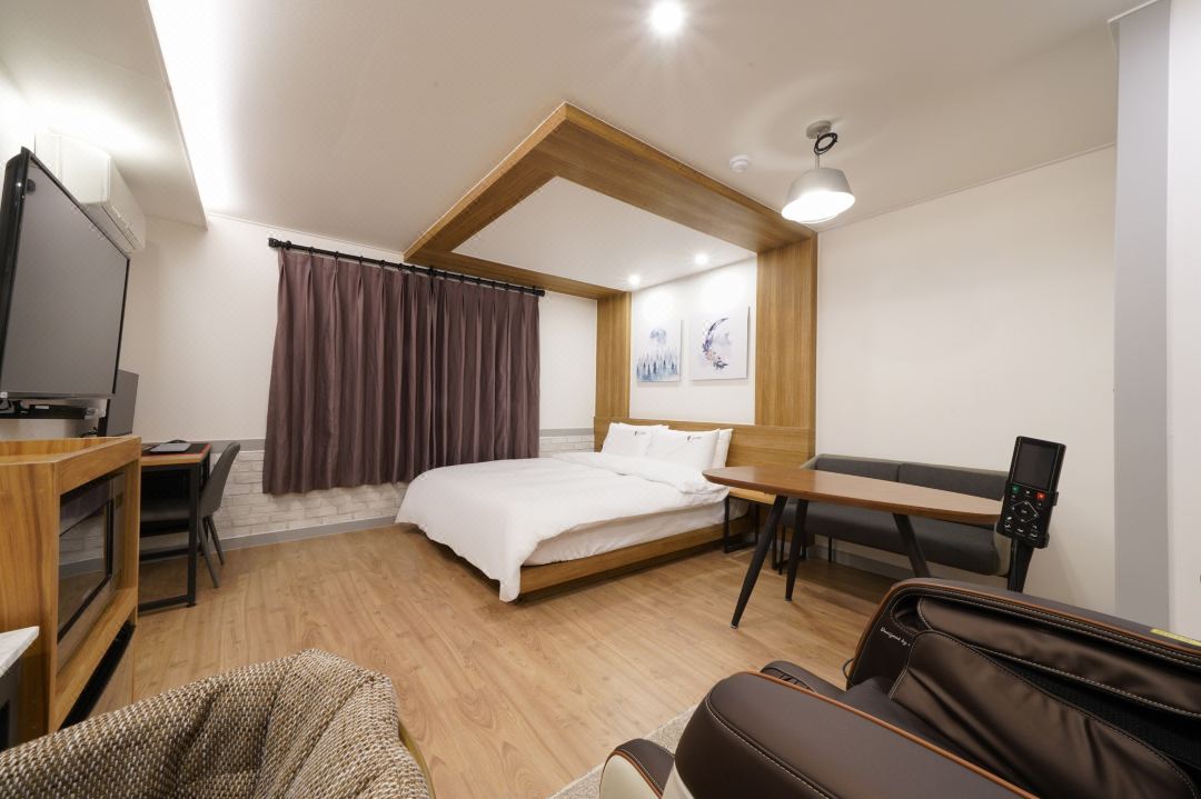 Ulsan Youngnam Alps Hotel Gray Moon