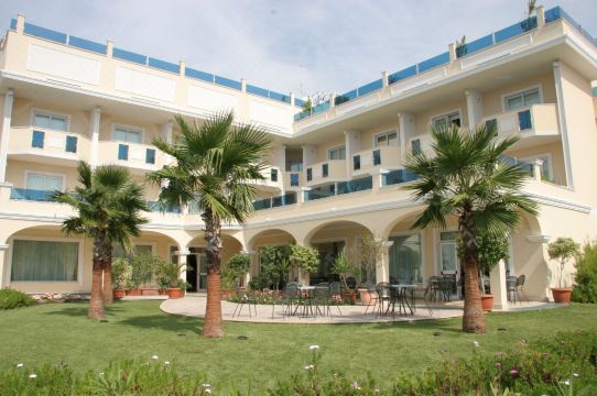Gardenia Hotel
