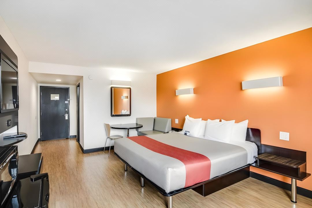Motel 6 Carson, CA