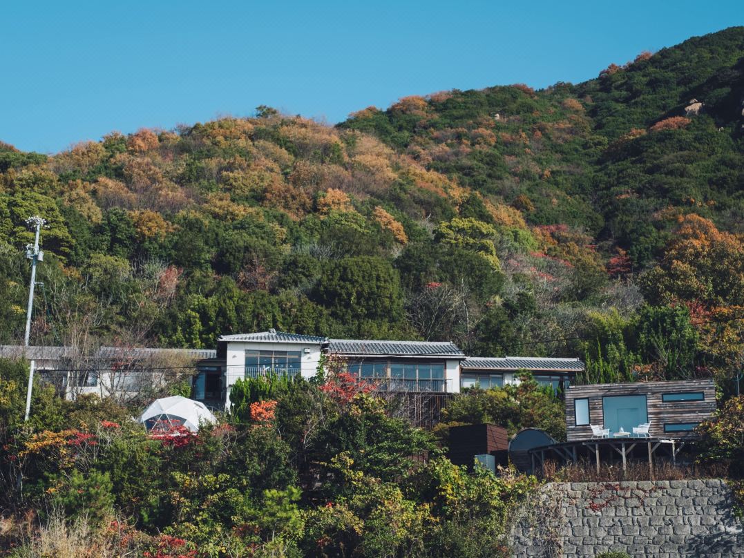 เดนิม โฮสเทล โฟลท