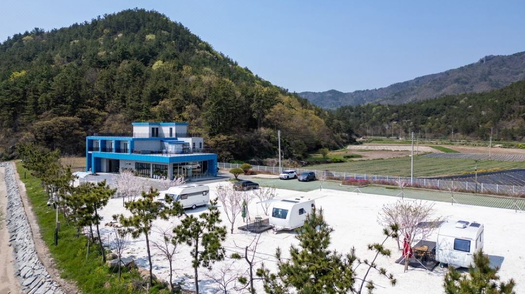 Boseong Gaeksan Caravan Pension