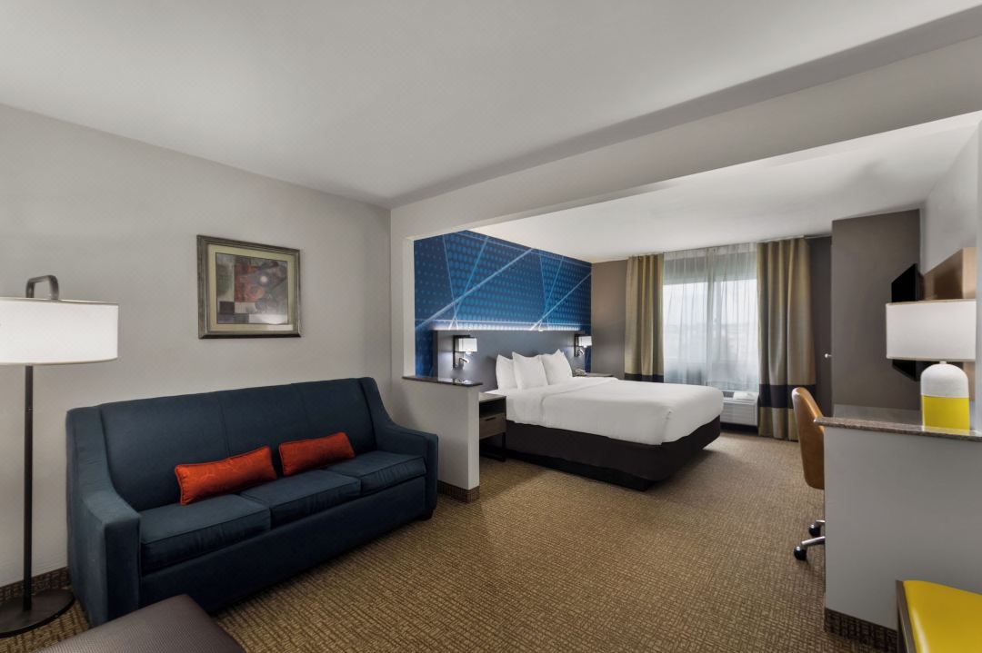 Comfort Inn & Suites