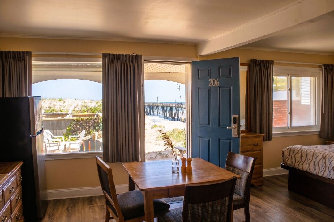 Colonial Inn