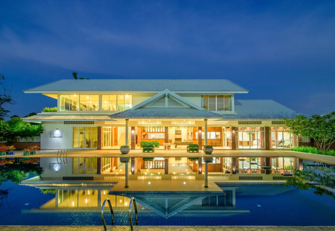 Hua Hin Condotel & Resort by Taweeporn