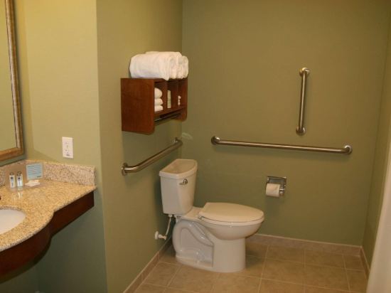 Hampton Inn Bermuda Run / Advance - Tap to explore photos