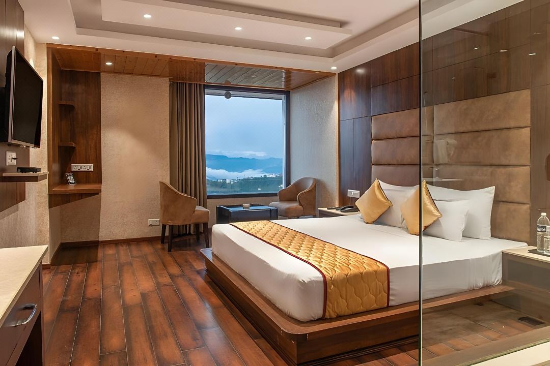 Alpine Holiday Inn Kufri, Shimla