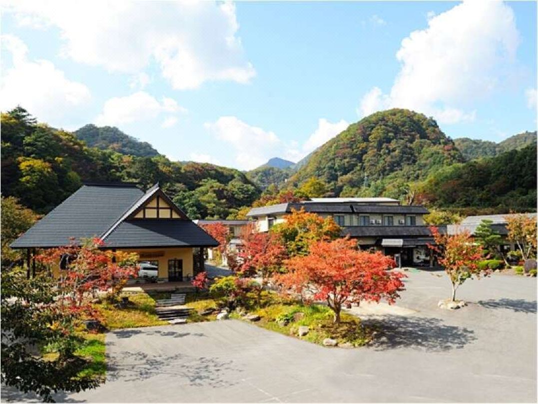 美人湯 瀨美溫泉 桐之花・山吹之花