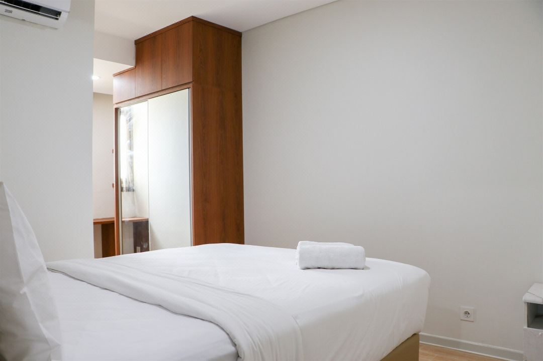 Homey and Comfort Living 2Br at Daan Mogot City Apartment