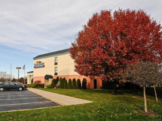 Baymont Inn & Suites by Wyndham Lafayette/Purdue Area - Tap to explore photos