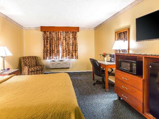 Quality Inn & Suites Camarillo - Oxnard - Tap to explore photos