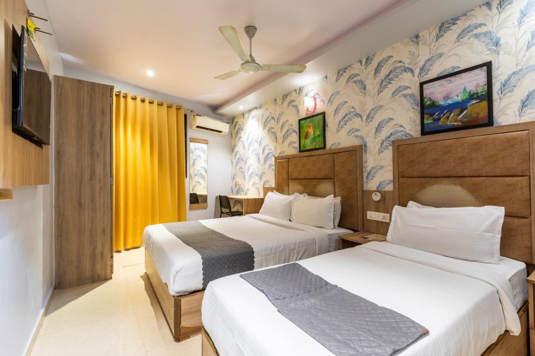 Hotel Lotus Grand