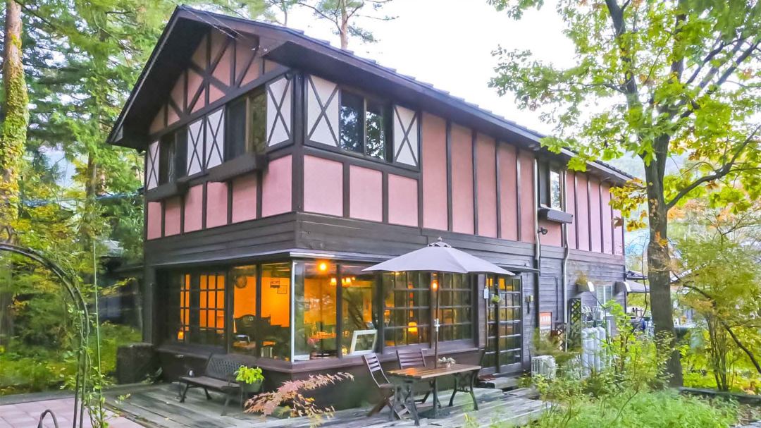 เพนชั่น มูน ไลท์