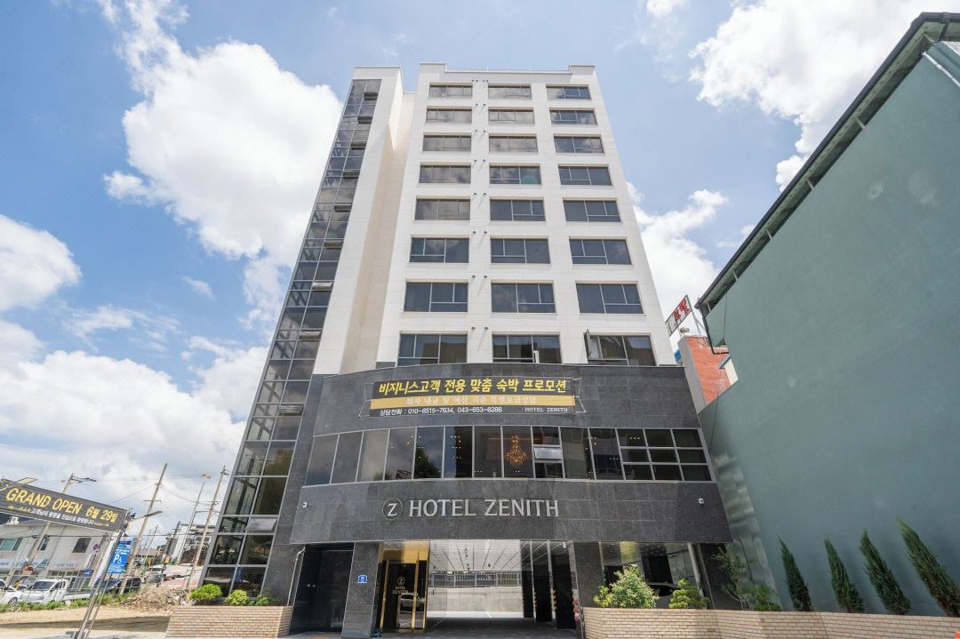 Zenith 飯店