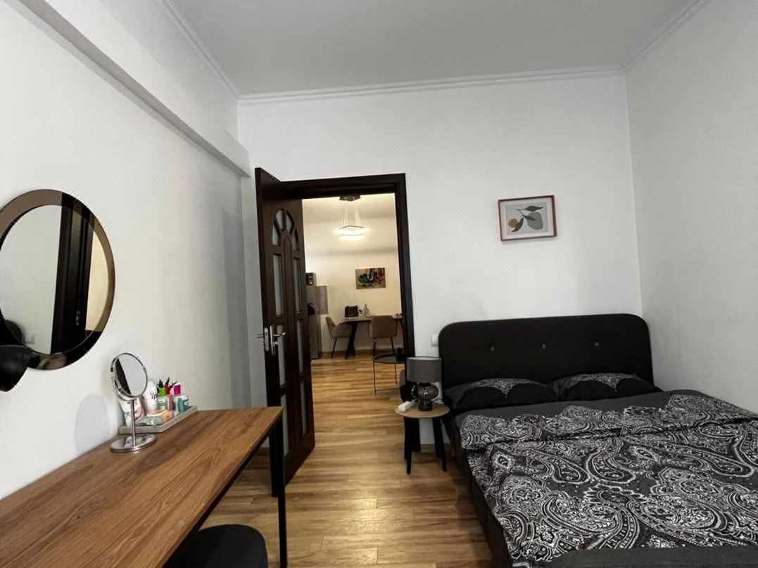 Opera Apartment Sleeps 4 With Patio