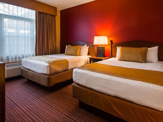 Best Western Plus Dutch Haus Inn and Suites - Tap to explore photos