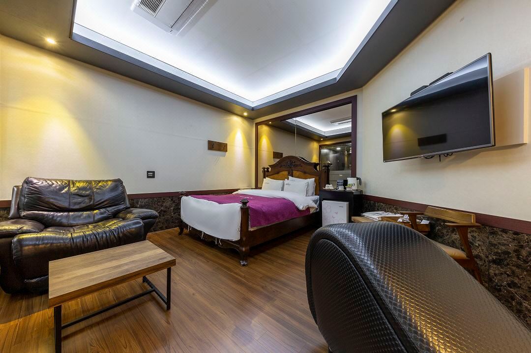 Chungju CL655 Motel