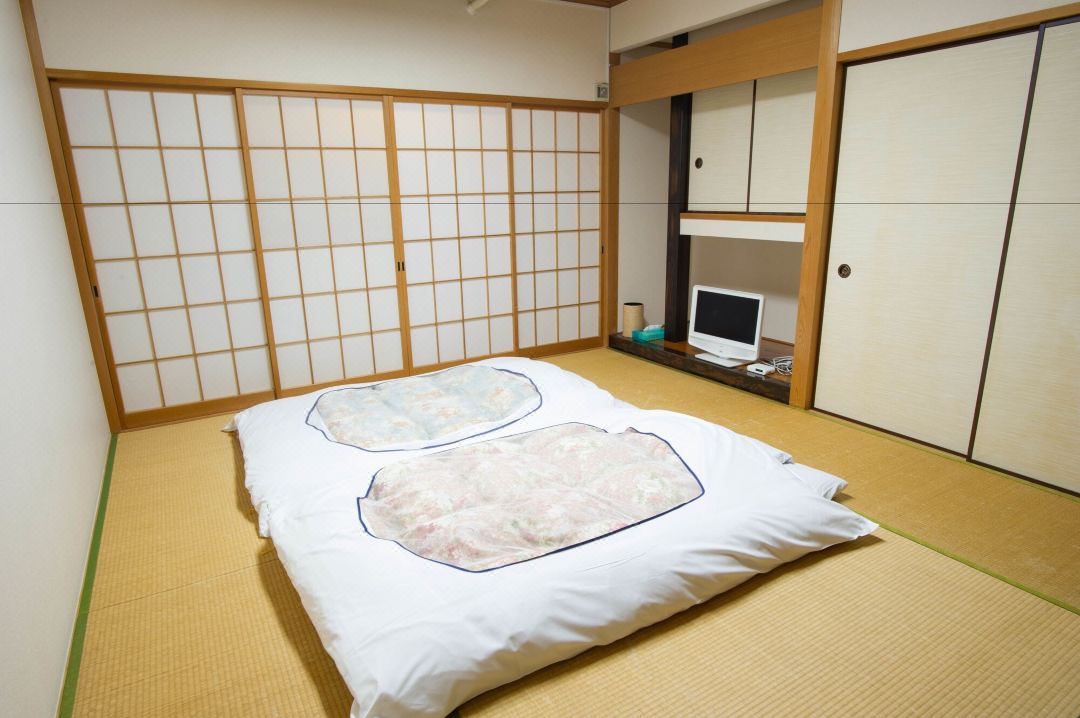 駅前山小屋A-yard