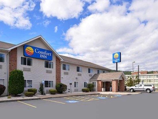 Quality Inn & Suites - Tap to explore photos