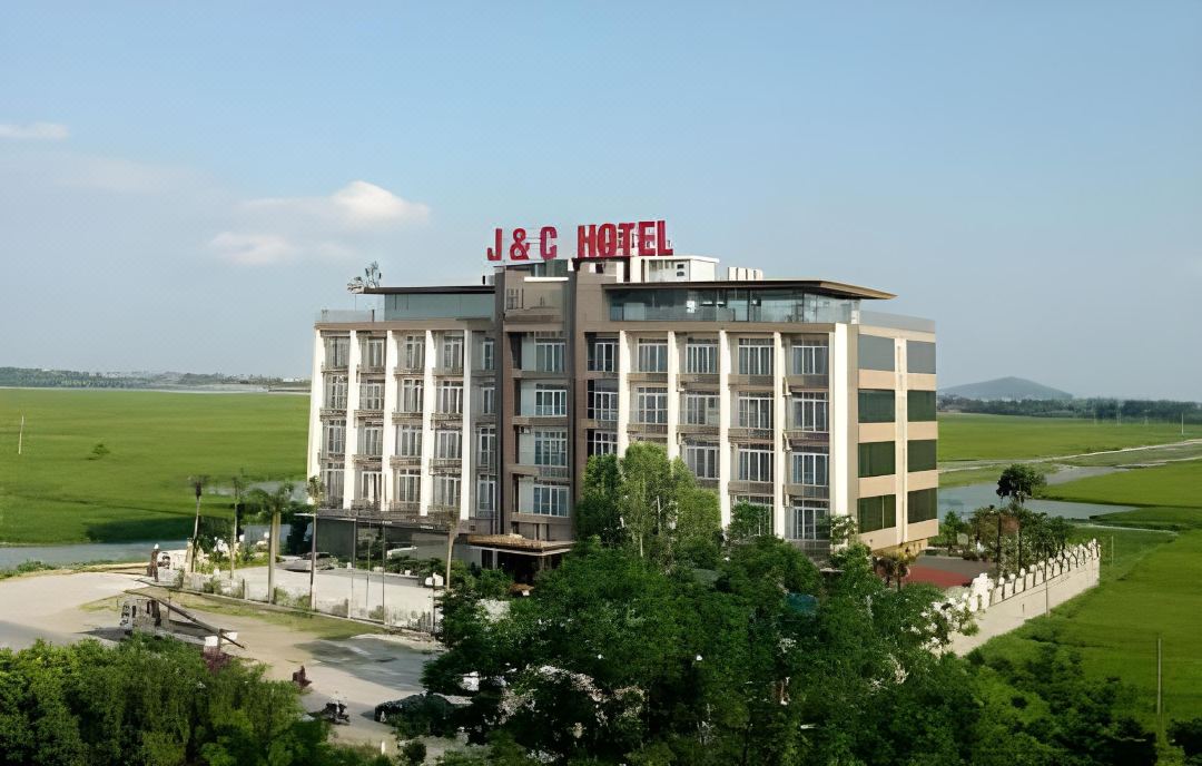 J&C Hotel