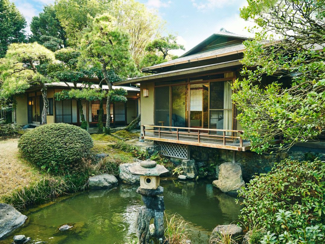 翠翠園旅館 - 文化財產位於小倉新田川藝術酒店