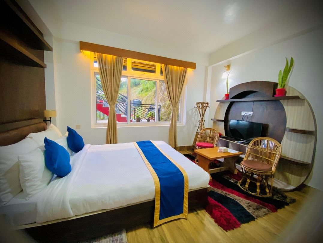 Hotel Easton Blue
