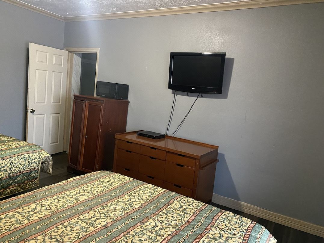 Surf Motel and Apartments