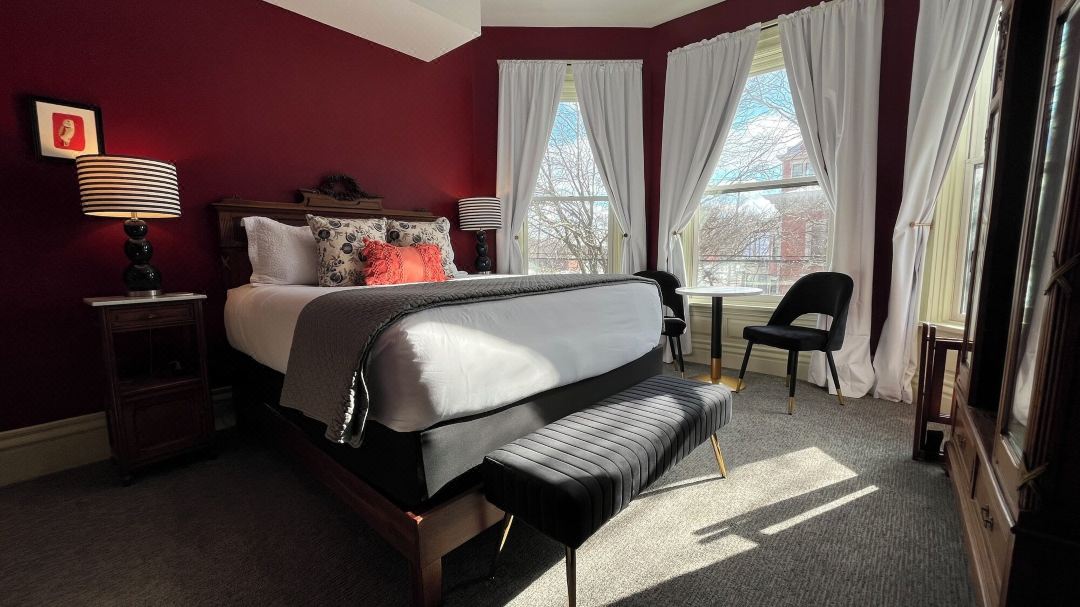 Stone Gables Inn