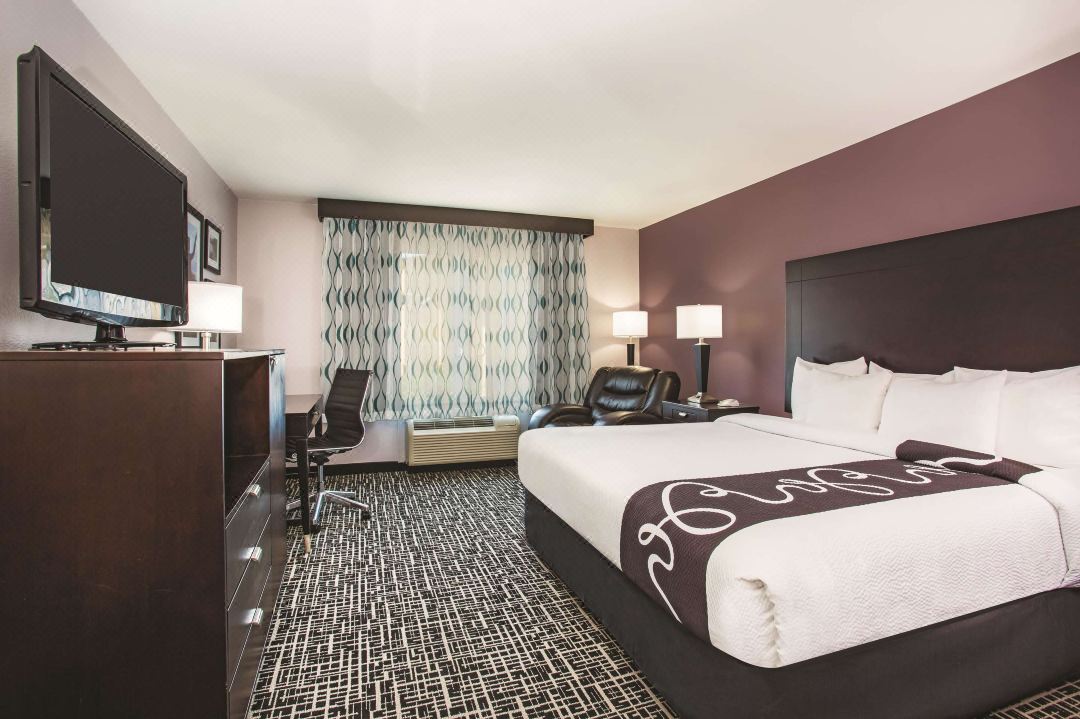 La Quinta Inn & Suites by Wyndham Russellville